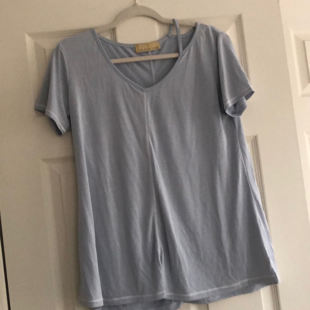 Short sleeve blue top